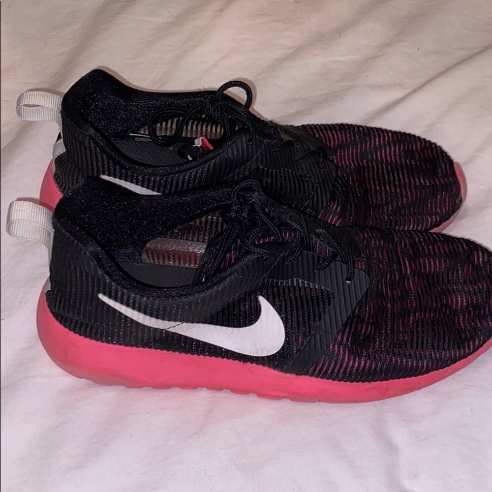 Nike Roshe shoes